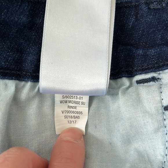 Old Navy Super Skinny Dark Wash Denim Jeans - Size 4 - Picture 6 of 7